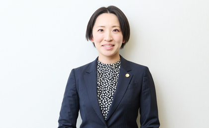 弁護士 張﨑 悦子