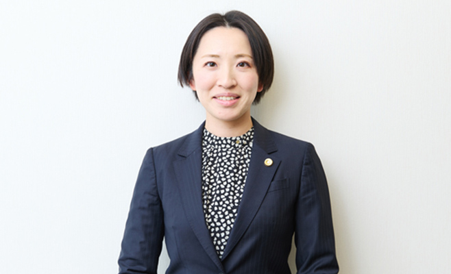 弁護士 張﨑 悦子